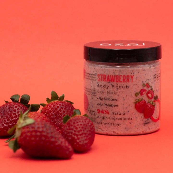 GOMMAGE VISAGE ET CORPS STRAWBERRY 220G