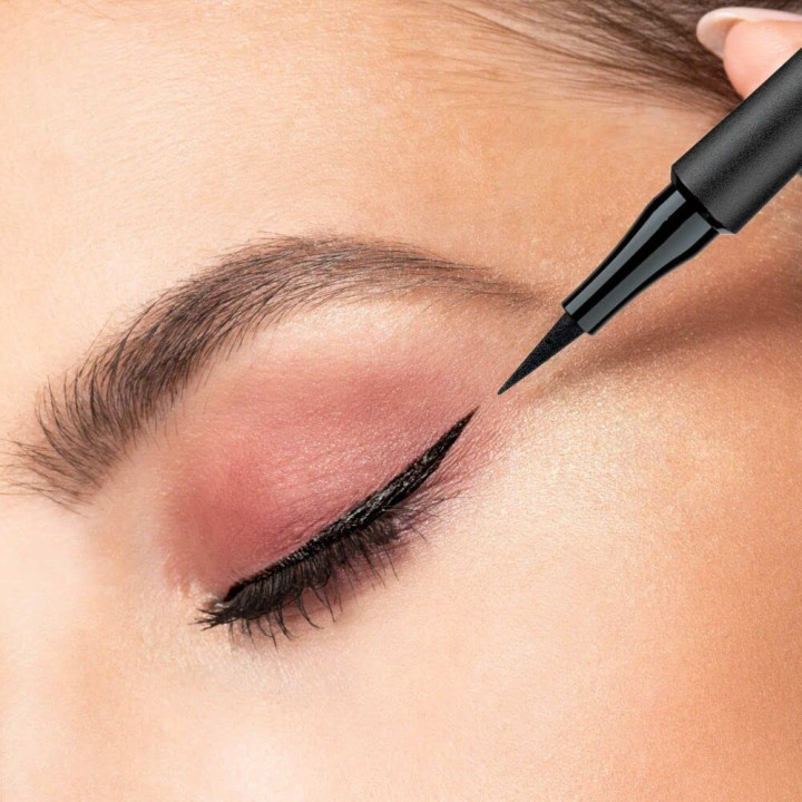 EYELINER FEUTRE SENSITIVE FINE LINER BLACK